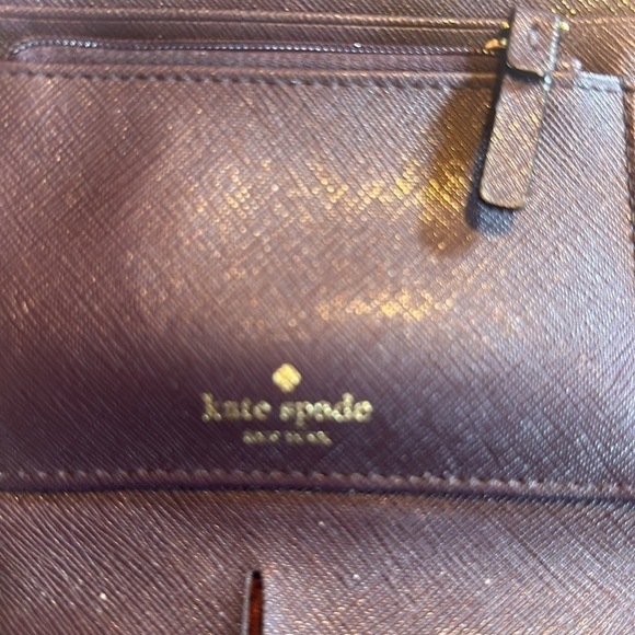 Kate Spade burgundy medium size wallet w  multiple pockets  zippers inside & out - Picture 8 of 13